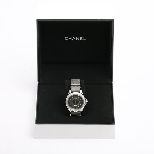 Chanel J12 H4188